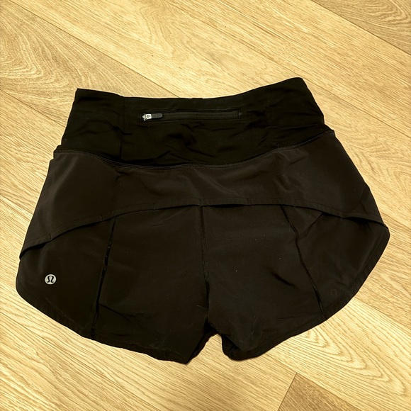 Lululemon speed up high rise short 4” - Picture 3 of 3